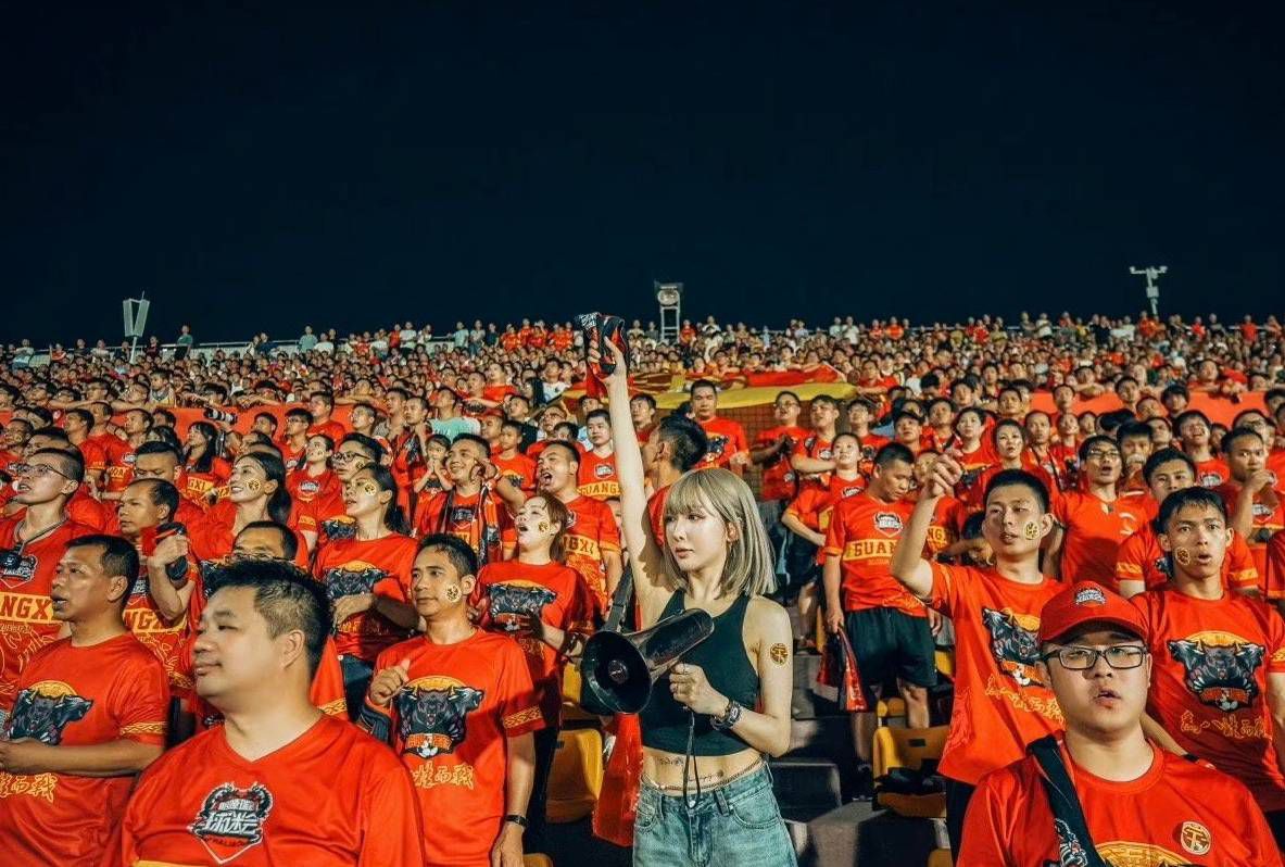 最终全场比赛结束，罗马1-1佛罗伦萨。